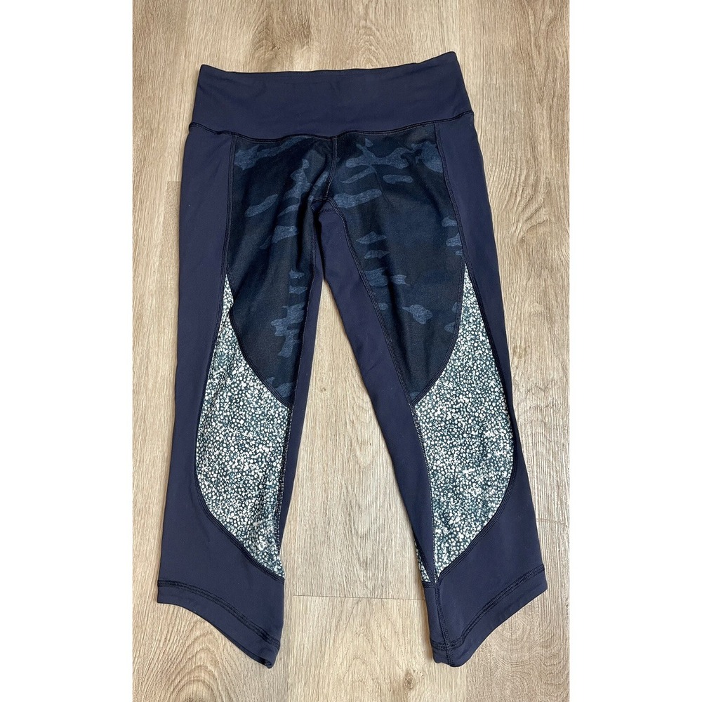 Lululemon Leggings Women's Size 6 Navy Camo Capri Athletic Yoga Workout